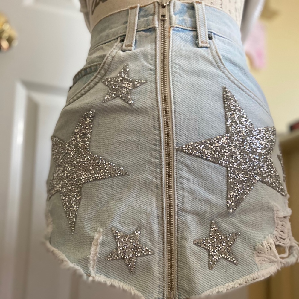 CARMAR DENIM STAR ZIP-UP MINI DENIM SKIRT